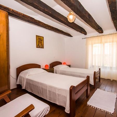 Holiday Home Trostova Kuca Pazin Eksteriør bilde